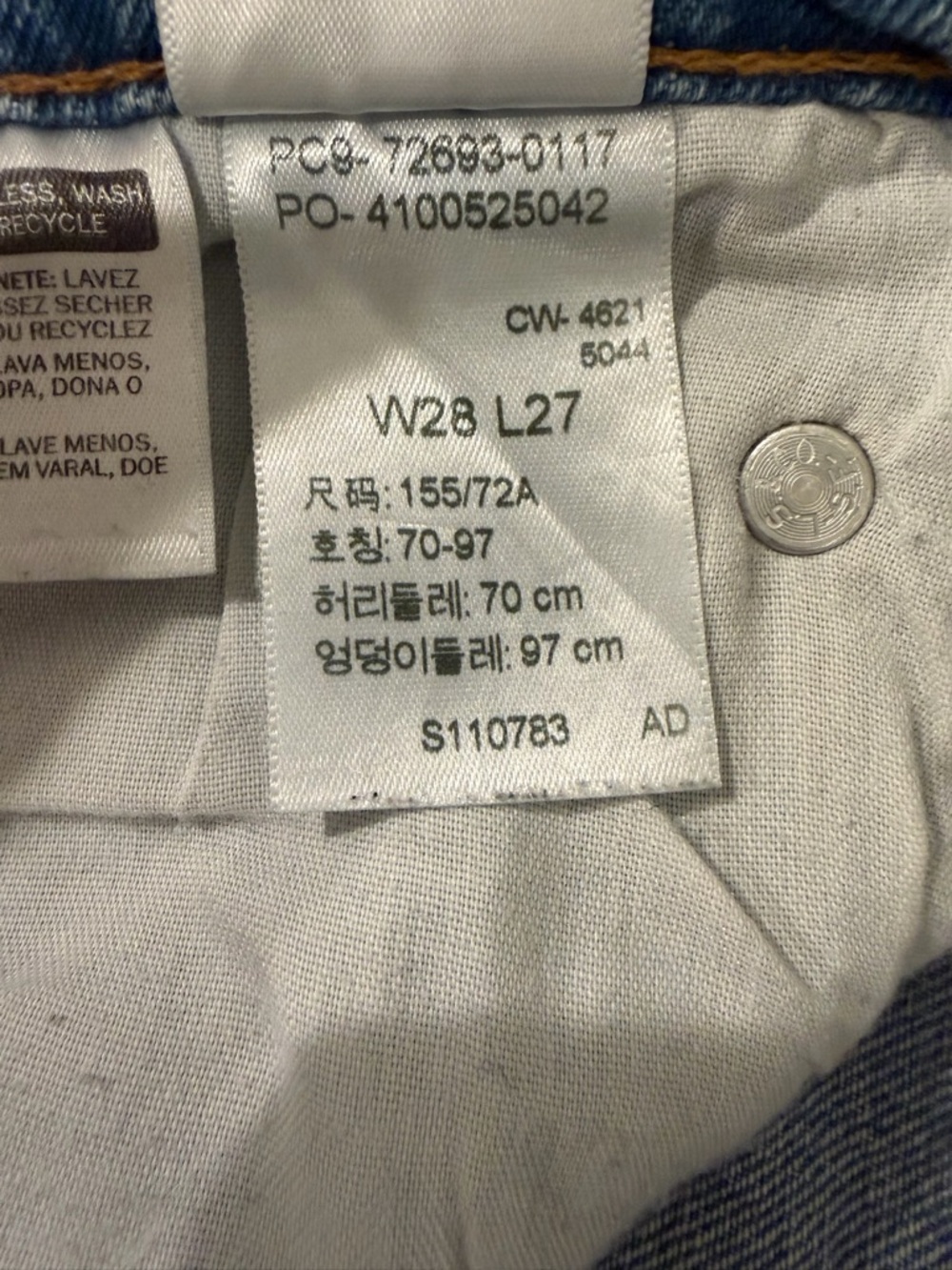 Levi’s Ribcage Straight Jeans 28 High Rise Medium Wash Button Fly Crop - Picture 8 of 8